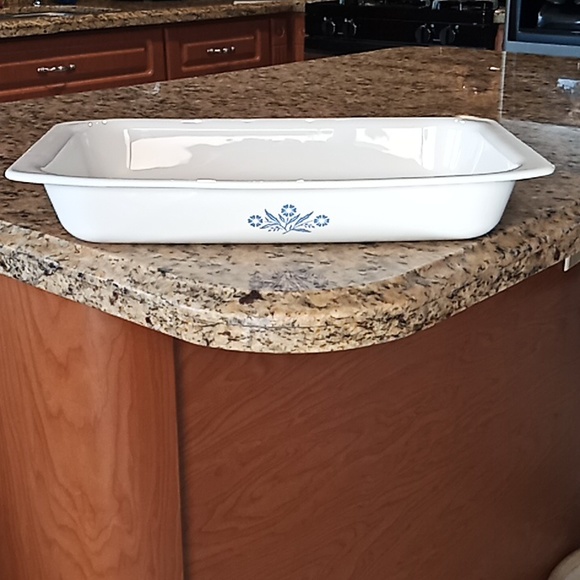 Corningware Other - Rare VTG Corning Ware P-76-B Roaster. Blue Cornflower. Excellent Condition. USA.